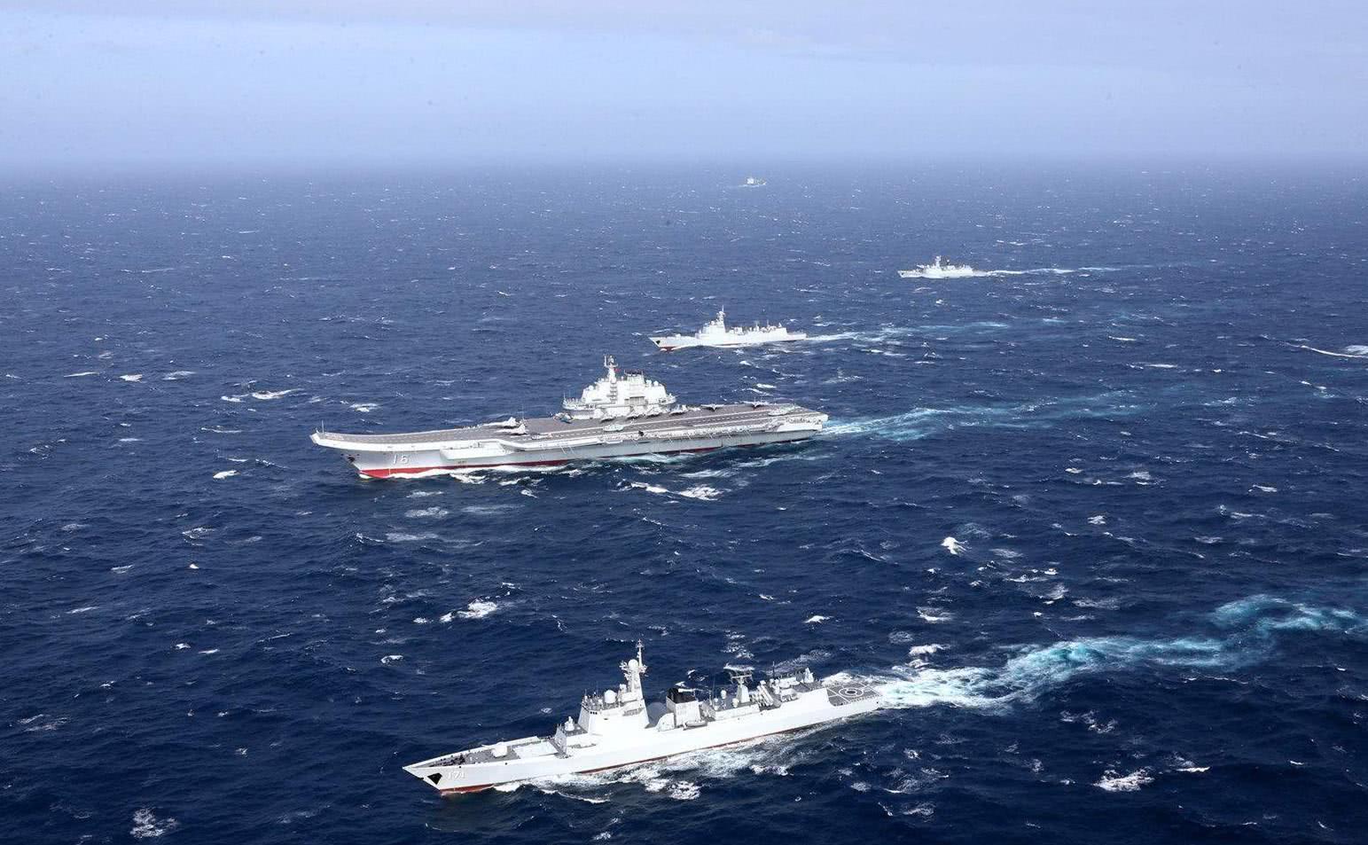 我国航母编队未来,我国将为国产航母配备,数艘055型万吨大驱以及新型