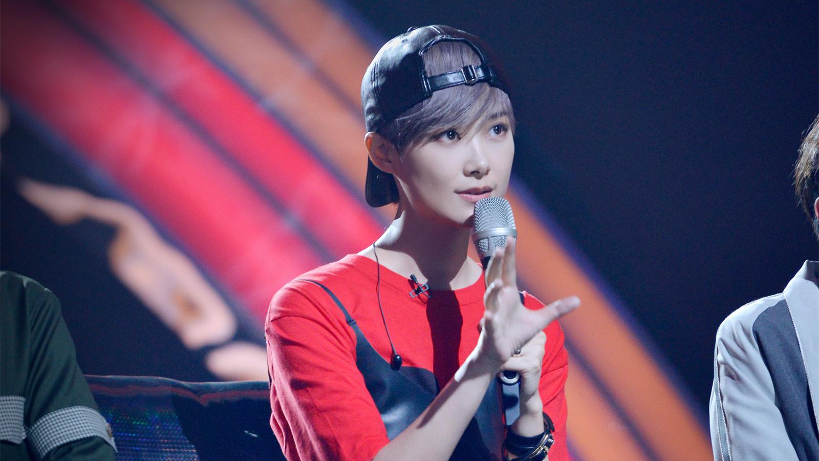 《明日之子》群访,李宇春调侃吴青峰:让我们自由恋爱吧!