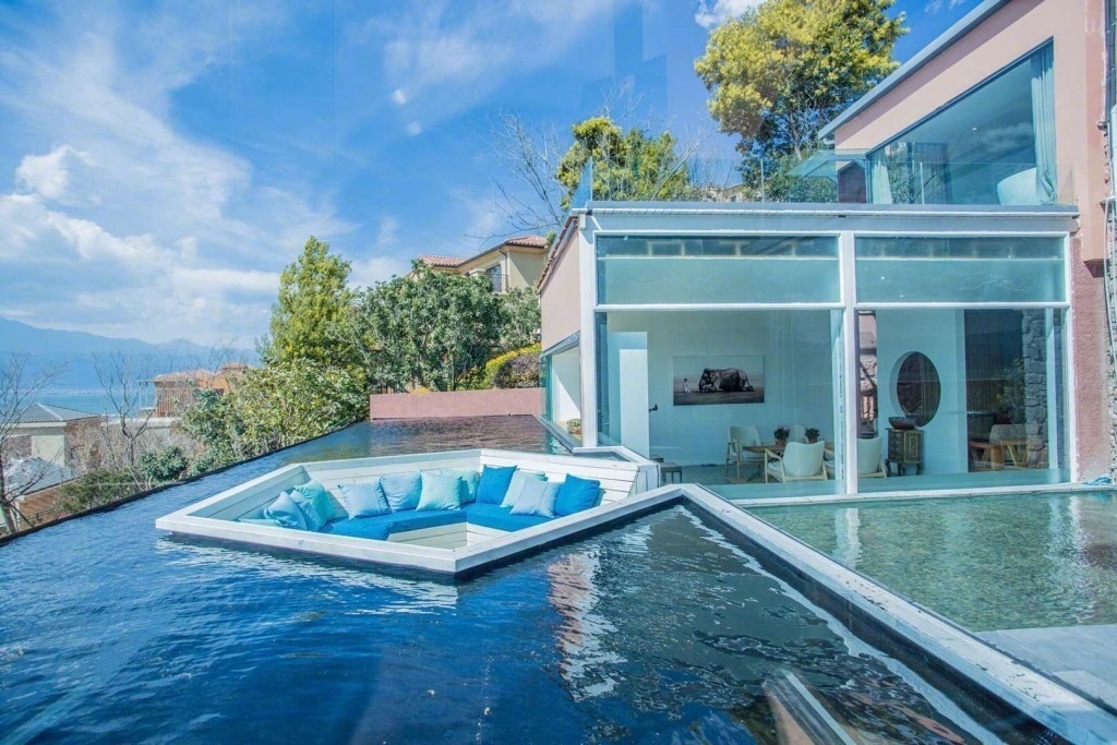 想和你在大理洱海边的海景房醒来转