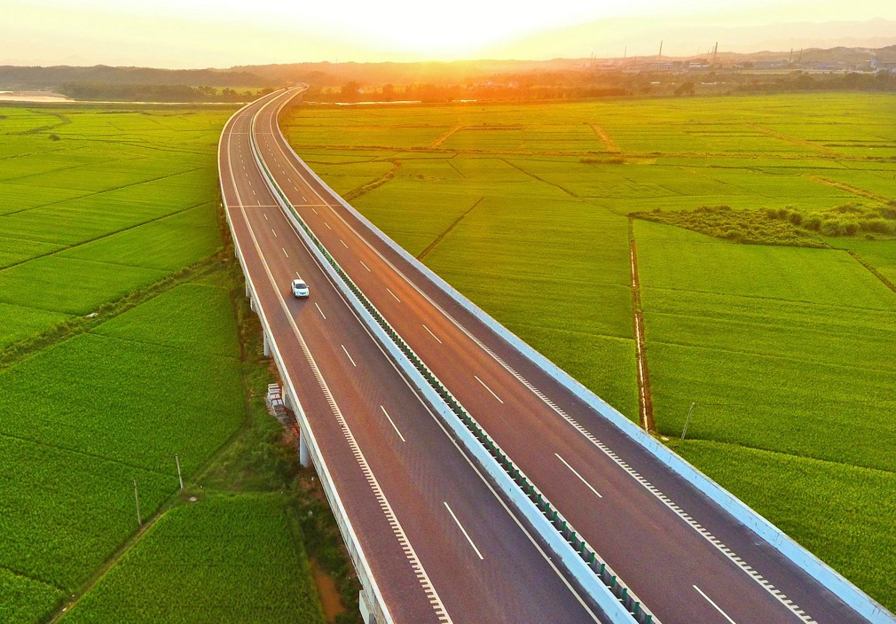 盘点中国最美公路沿途美景令人神往