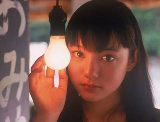 周杰伦陈冠希曾对她痴迷,如今发福成大妈|陈冠希|铃木杏|周杰伦_新浪