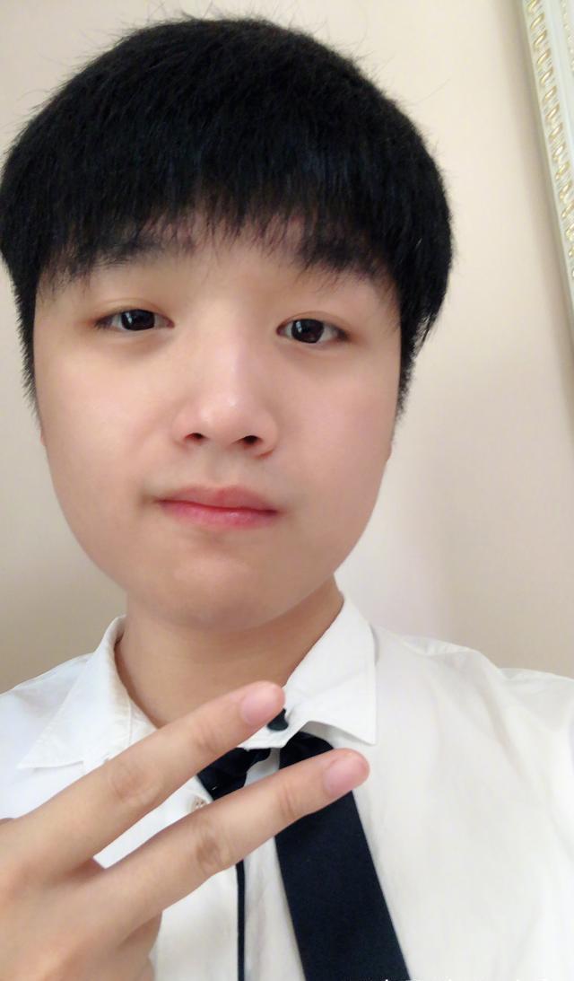 微笑执教we后首播,坦言战队队员状态极差,被气到吃不下饭!