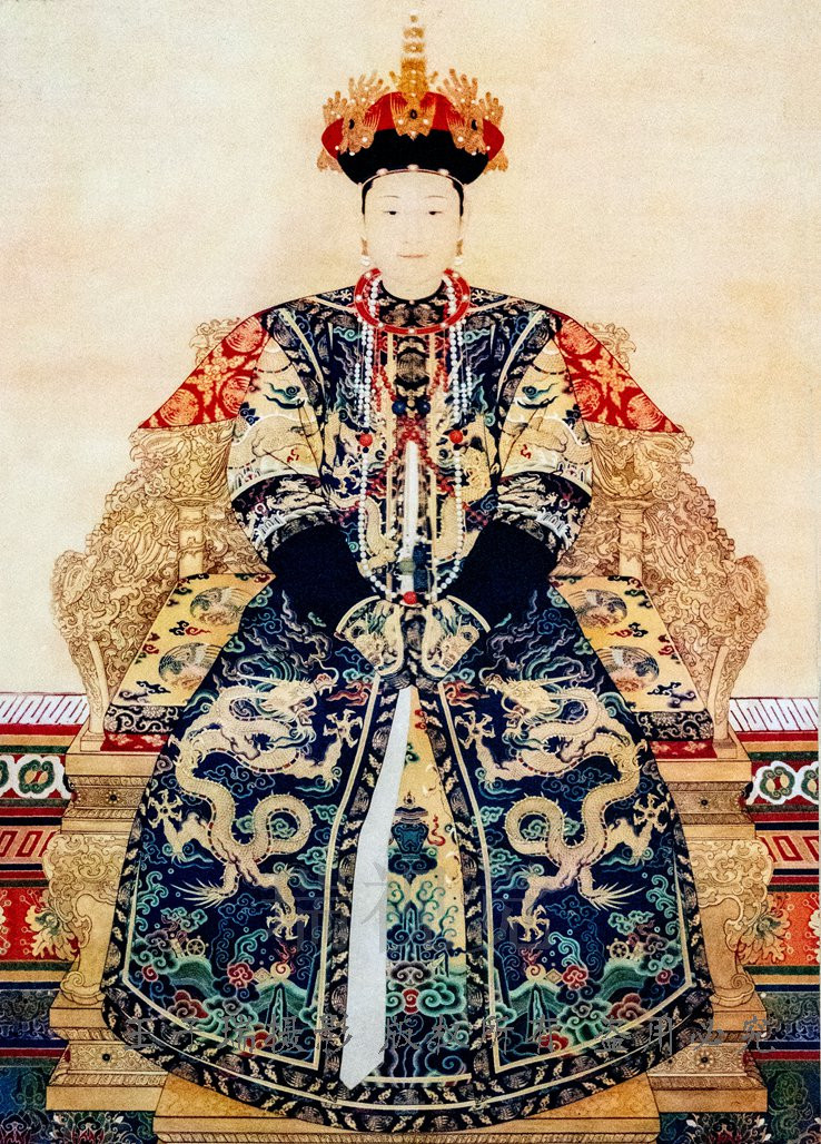 清朝12个皇帝的12个皇后标准像比较半天还是她最漂亮