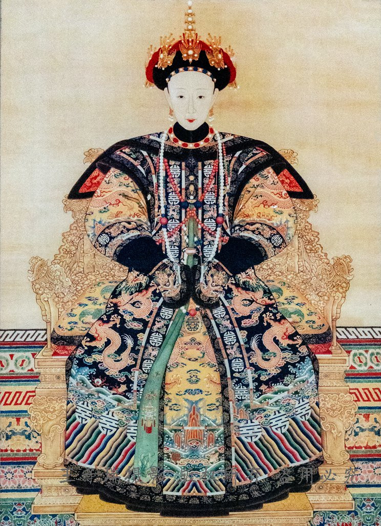 嘉庆的另外一个皇后是孝和睿皇后:钮祜禄·绮雪.