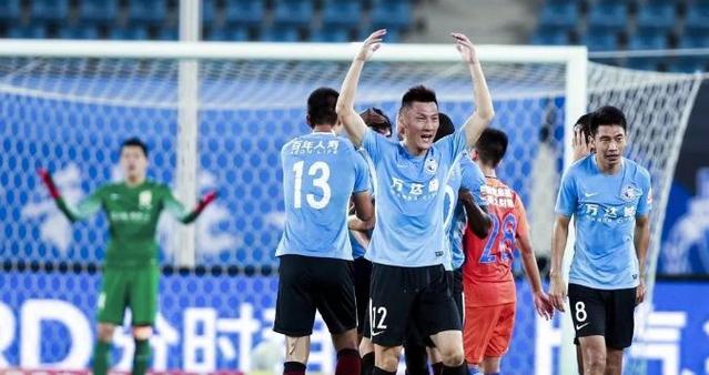 又现黑哨?中国球迷向纪委平台举报裁判!鲁能与