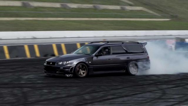 v8涡轮引擎日产 stagea旅行车