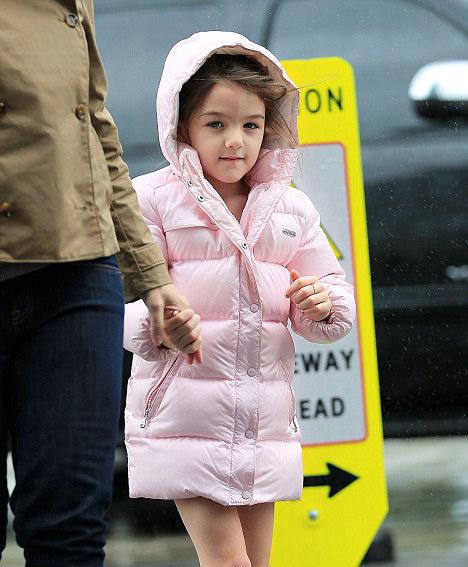 苏瑞光腿穿棉袄出门 要风度不要温度挨冻