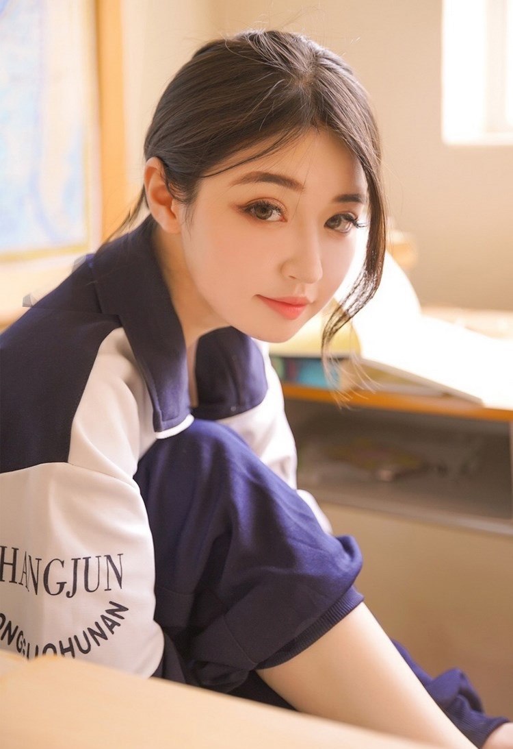 人像摄影清爽脱俗的校服美女写真
