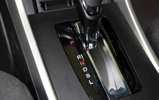 行驶中是否可以在d/s/l位之间换档?-新浪汽车