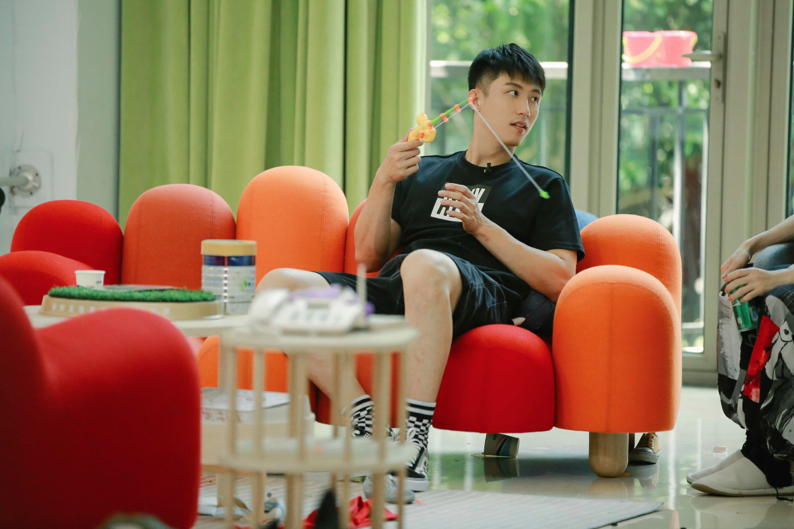 放开我北鼻黄景瑜化身厨房能手教育孩子有一套