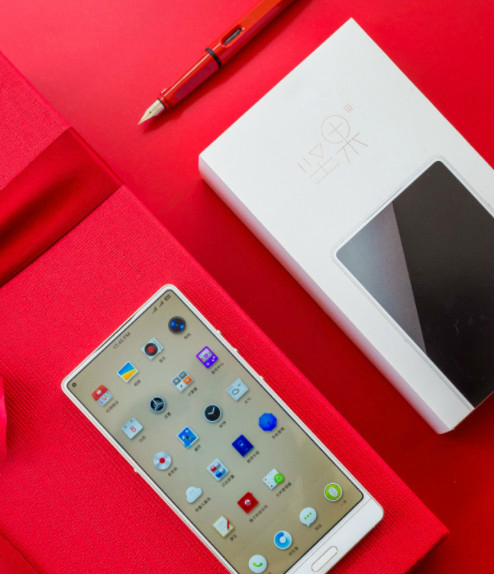 坚果3白色版真机图赏神似小米mix