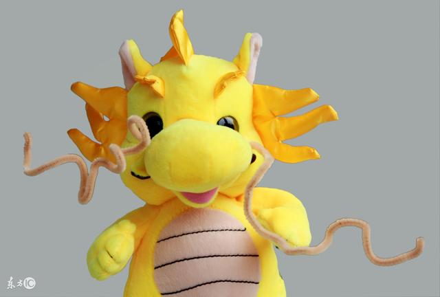 十龙九富,什么月份出生的金龙命好的连老天都嫉妒!快转发