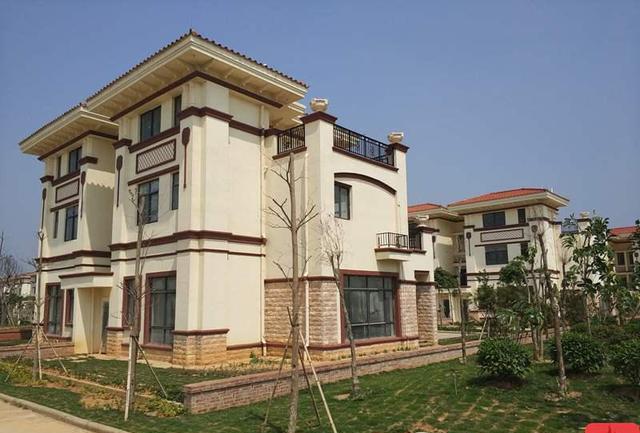 湛江富豪捐2亿建258套别墅赠乡亲房子却送不出去