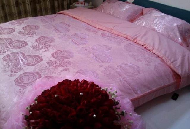 婚后第一次回娘家, 前男友等在我家楼下, 一定要和我说几句话