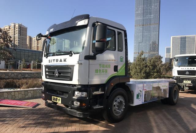 中国重汽汕德卡c5h柴电混合重卡亮相十大亮点独家揭秘