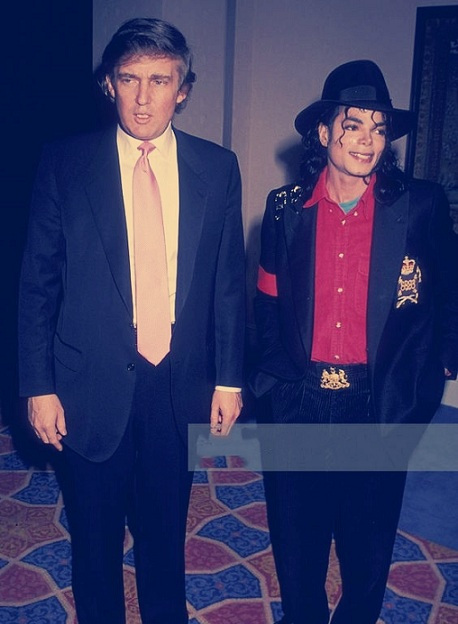 Trump Mj 美国总统特朗普与迈克尔,杰克逊的合照,图11他俩在私人飞机上|迈克尔|杰克逊|特朗普|泰姬陵|赌场_新浪新闻