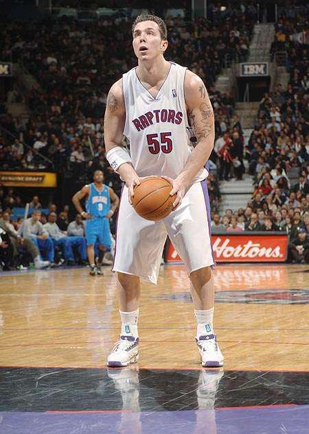 拉菲尔·阿劳约 rafael araujo(2004年8号秀):三个nba赛季,场均2.