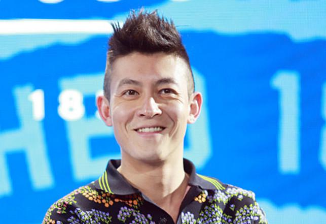 陈冠希:我到了50岁笑出褶子也依然帅气,因为我是纯天然!