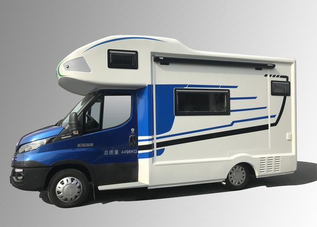 新的多层保温墙体,平均厚度超过40mm,最大厚度达到70mm;三,替换了房车