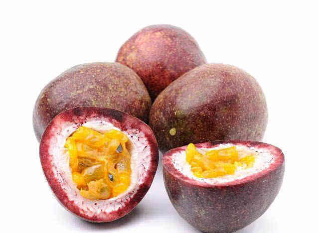 4种"吃了要吐籽"的水果,尤其第3种,不仅要吐籽吃起来还很麻