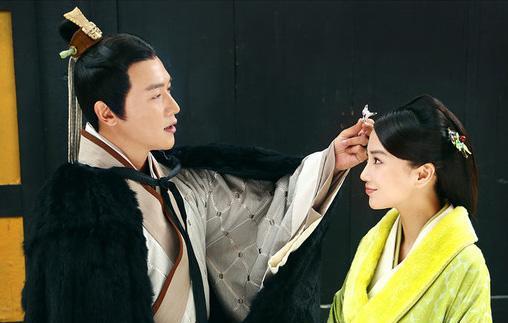 她6岁当上皇后, 15岁当上皇太后, 一个月后又成了太皇太后