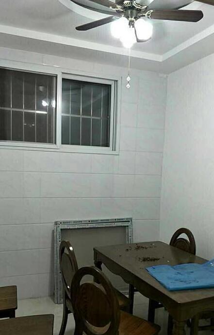 一楼独立的厨房,厨房怪怪的!