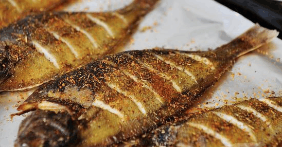 [辣椒孜然烤偏口鱼]