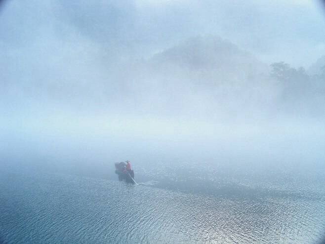 浩瀚江流一叶舟,渔人辛苦度春秋|寒烟|白发|渔樵_新浪新闻