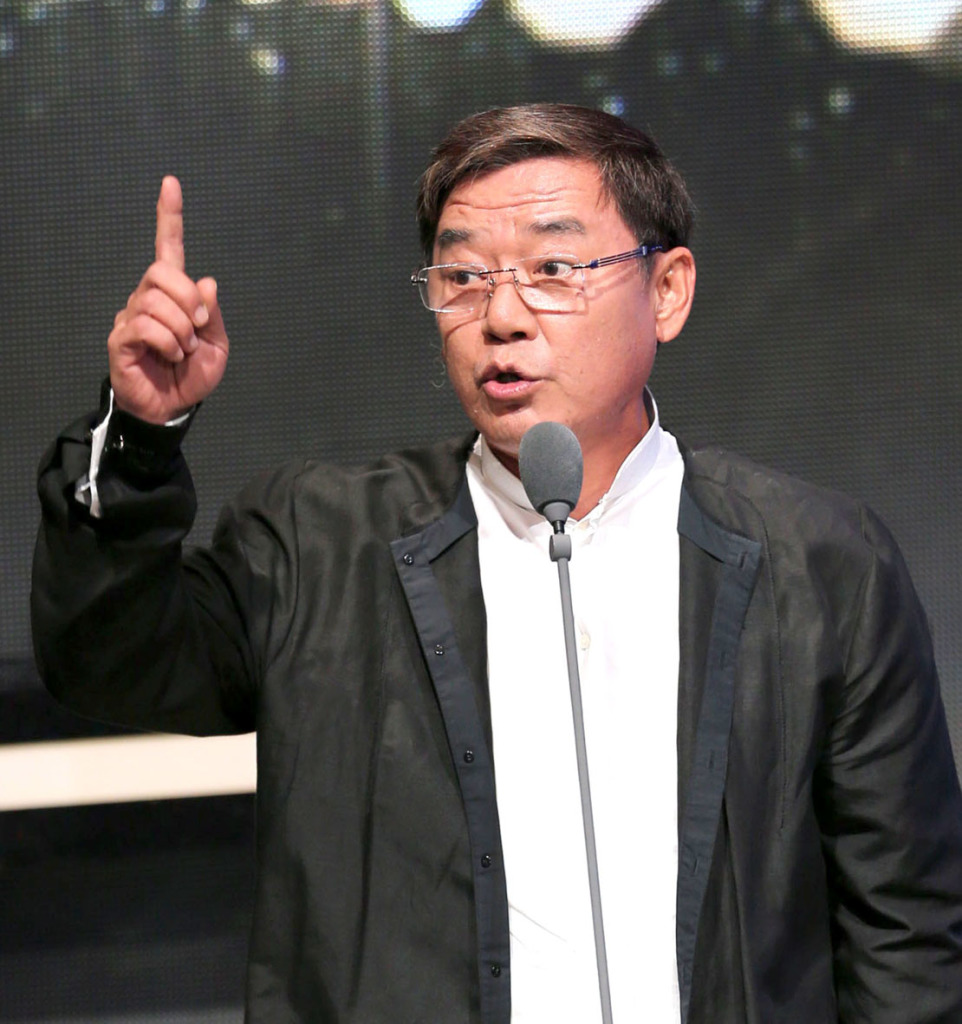 66岁台湾演员直言"没钱就来内地赚",网友喊话:我们欢迎您!