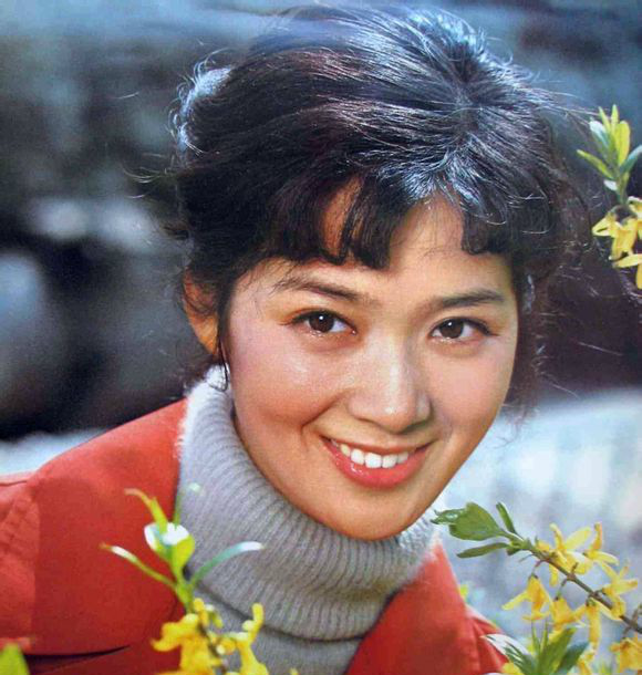 八十年代风华正茂的美女演员,一个个是真正的天生丽质