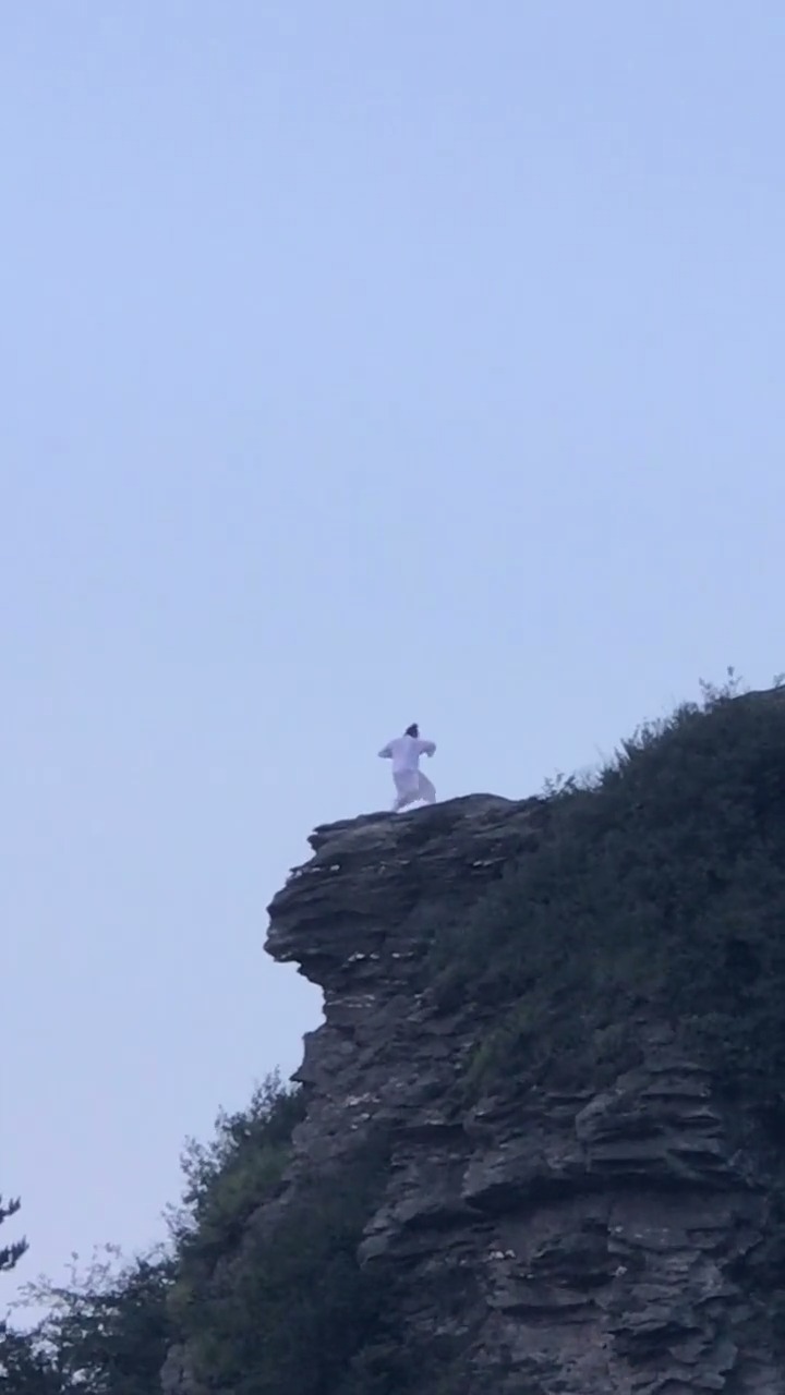 当世还有如此玉飘仙人 搞笑视频