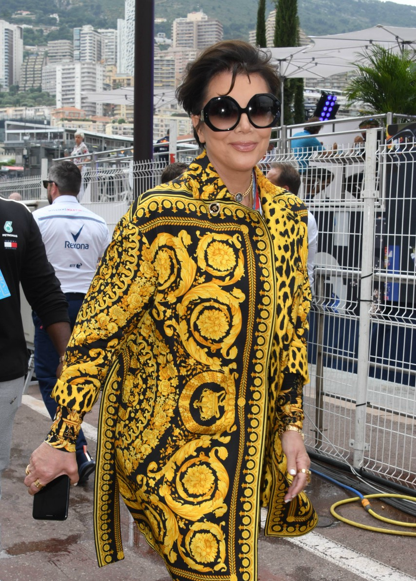 克丽丝,詹娜krisjenner现身摩洛哥f1方程式大奖赛