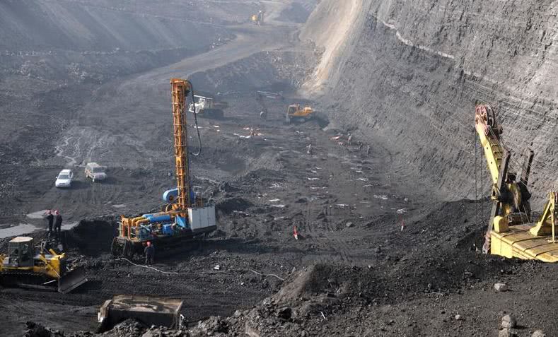 3月20日 在山西太原市采煤沉陷区 综合治理地质环境专项治理项目推进
