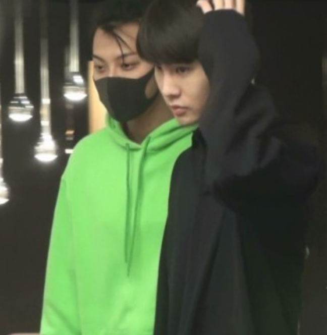 老爸偶遇古天乐忙追星求合影