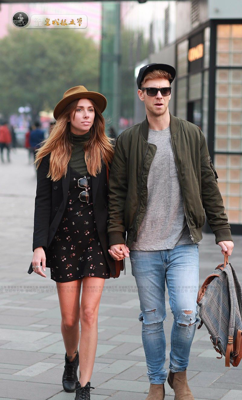非主流时尚街拍,女孩们都想成为最会穿衣搭配的达人_新浪看点