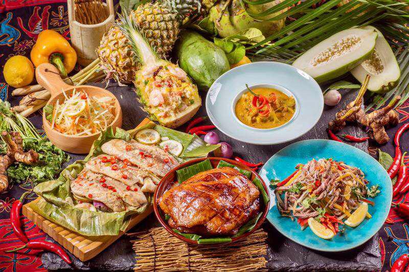 珍馐飨宴北京希尔顿逸林酒店逸轩西餐厅自助晚餐尽享全球美味