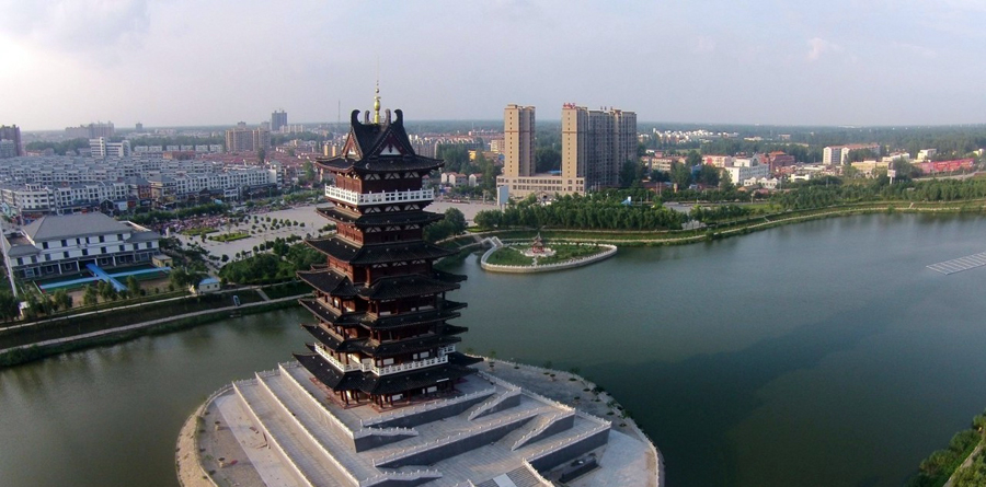 河南商丘一个县人口超百万拥有天龙湖公园