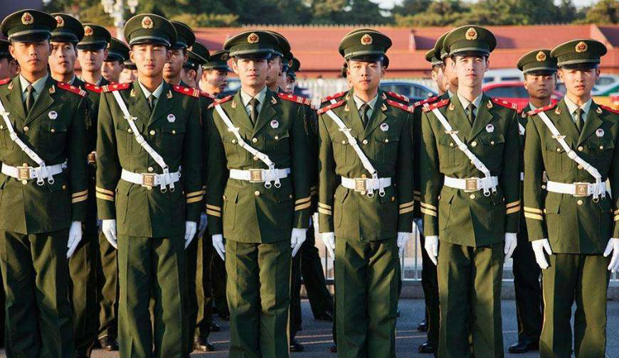 解放军退伍时为什么军装都不能带走,真相让人不能接受