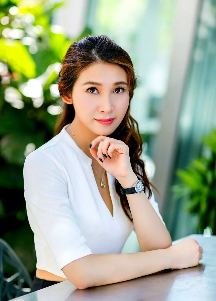 女孩摄影:都市的上班族女孩摄影:都市的上班族