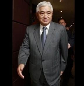 富三代白手起家,养的马顶上数台超跑,现亏掉200亿丢光爷爷的脸|荣智健