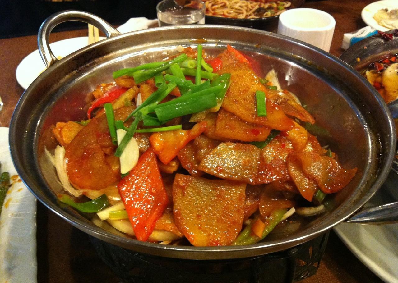 美味干锅菜, 吃到爽|土豆|干锅|五花肉_新浪新闻
