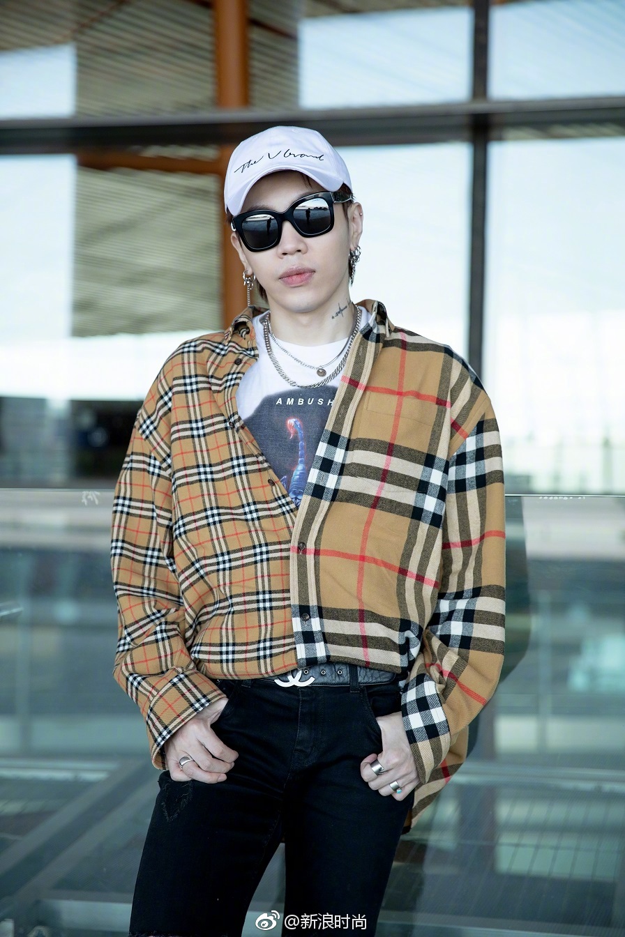 顶级舞者,街舞大神@杨文昊 携手新浪时尚助阵巴黎时装周