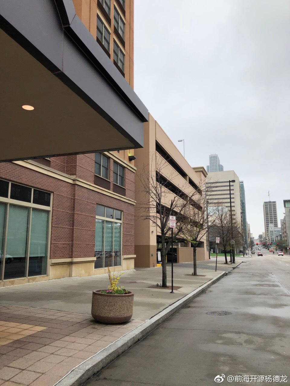 已到达巴菲特故乡奥马哈小镇