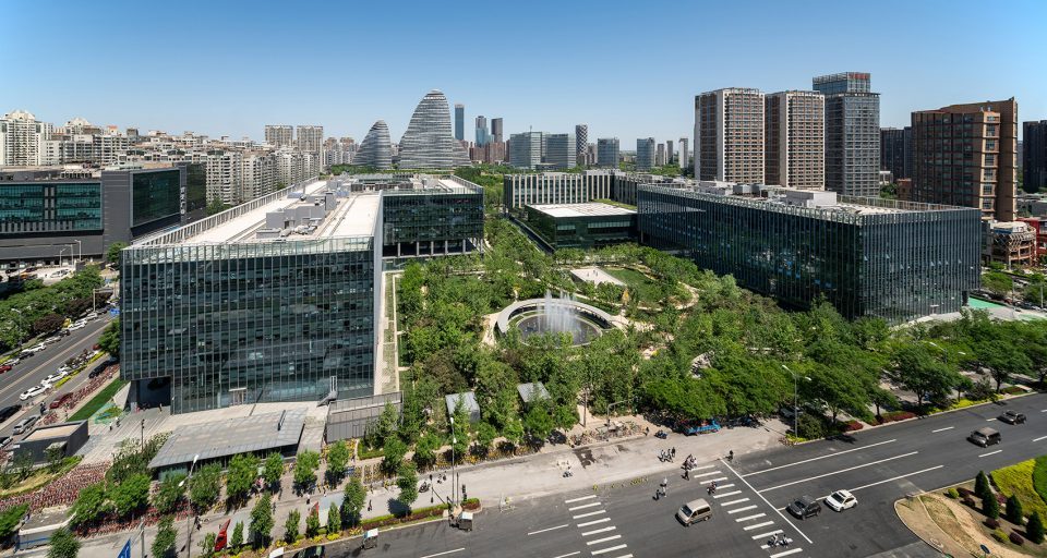 奔驰中国总代理是谁 买奔驰选利星行还是中升