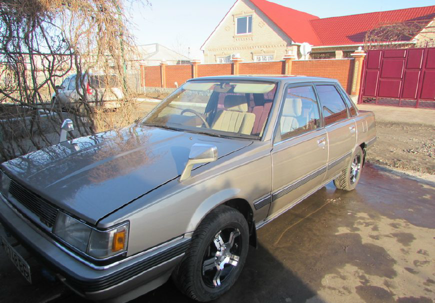 男子发现一辆32年前的日本老爷车造型奇特更以稀有著称