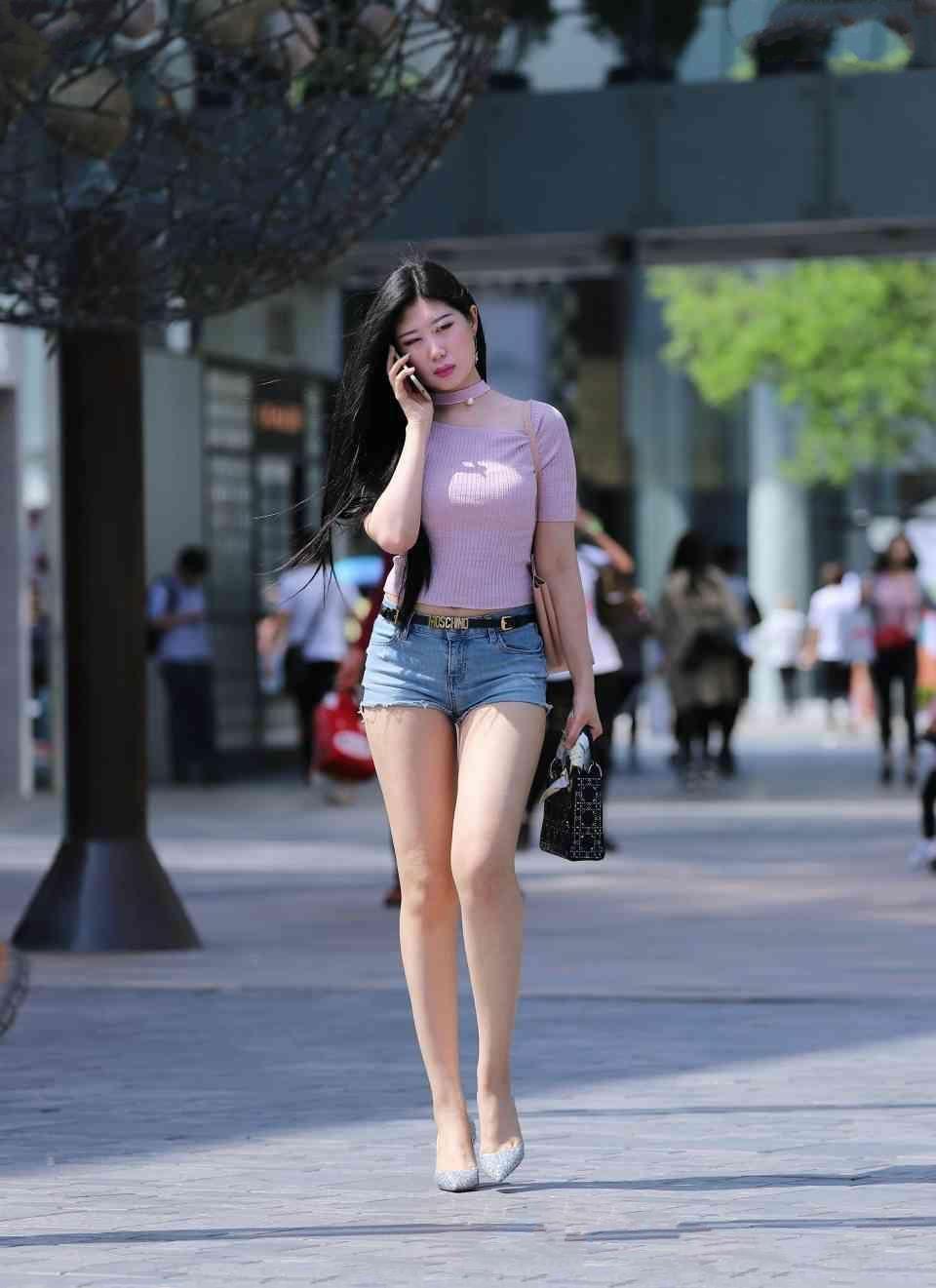 休闲牛仔裤潮流简约搭配时尚个性减龄腿粗女生穿出模特效果