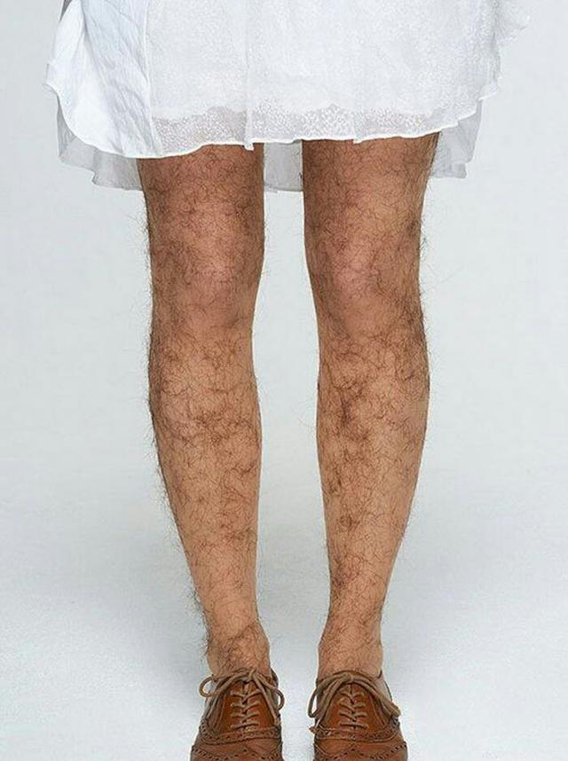 实的拍这种袜子让男人"奔溃",美女穿上后看众人反应!