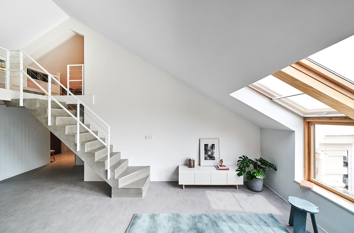 volume 1514 | 三角屋顶住宅