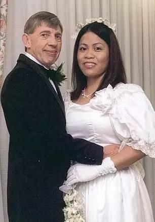 69岁男子将娶27岁女孩, 这是他第九任妻子