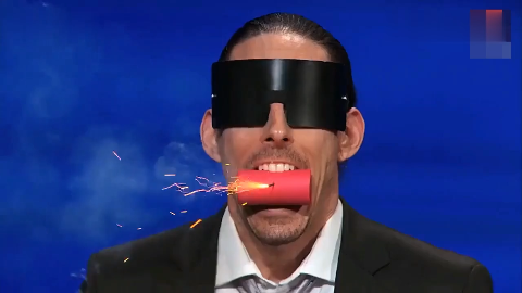 老外作死魔术将鞭炮放在嘴里点燃不管有什么技巧佩服